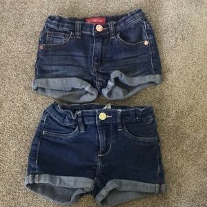 Bundle of  two toddler jean shorts, size: 5T